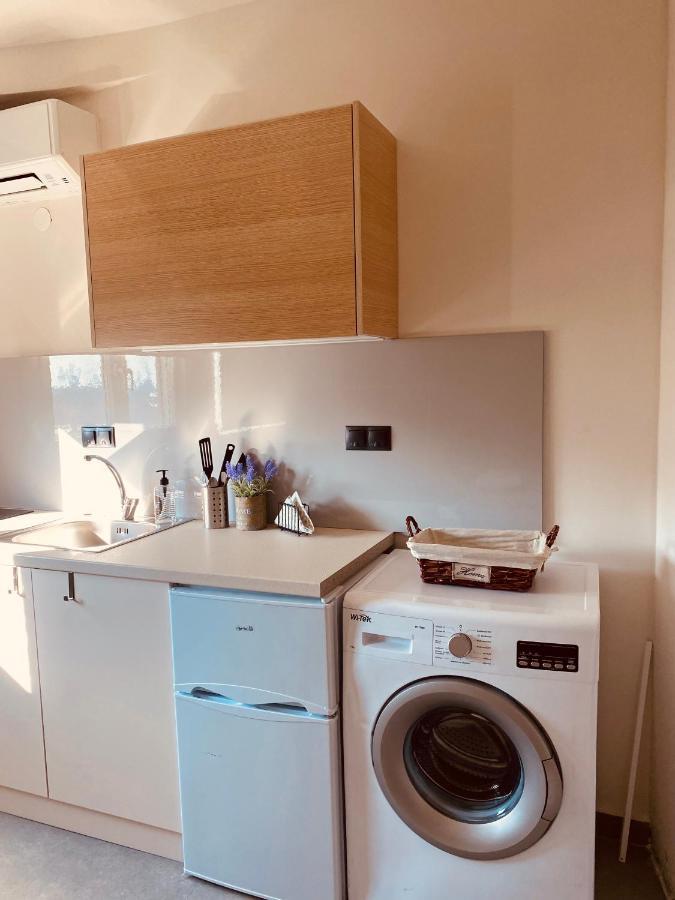Rainbow Apartment *